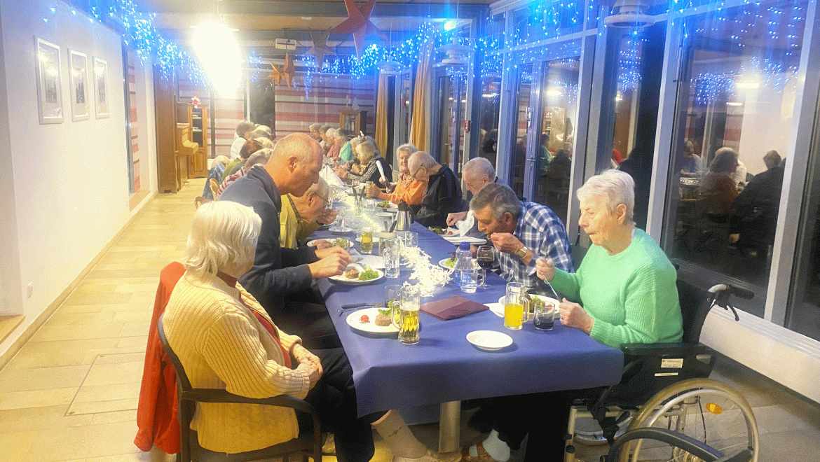 Weihnachtsfeier9, &copy; C.R.