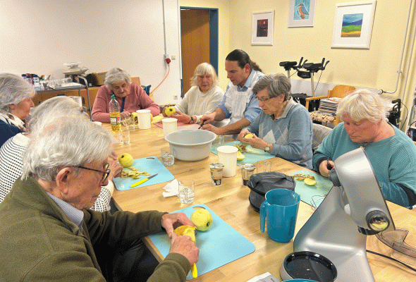 Backen mit Herrn Rohrm&uuml;ller1, &copy; C.R.