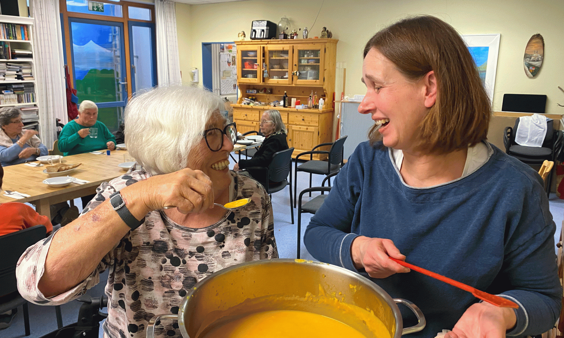 Gemeinsames Kochen mit Pfarrerin Betina Heckner5, © C.R. Gemeinsames Kochen mit Pfarrerin Betina Heckner5, © C.R.