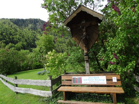 123_Für eine feste Bindung aufgestellt von der Buchbinderei Hertle Elisabeth, © Tourist Info Aschau i.Ch.