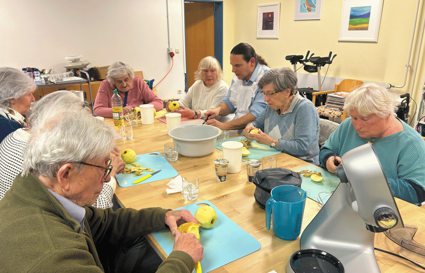 Backen mit Herrn Rohrm&uuml;ller1, &copy; C.R.